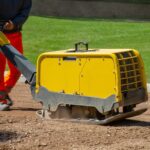 Importanța compactării corecte a stratului suport în lucrările de amenajare